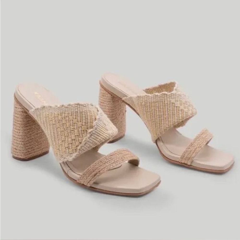 Kaanas Rai Sandals Size 10